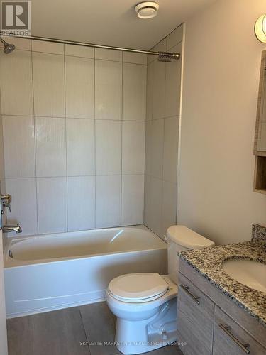 601 - 251 Hemlock Street, Waterloo, ON - Indoor Photo Showing Bathroom