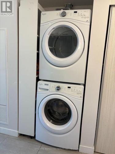 601 - 251 Hemlock Street, Waterloo, ON - Indoor Photo Showing Laundry Room