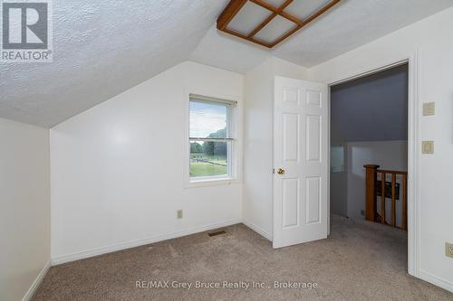 319144 Grey Road 1, Georgian Bluffs, ON - Indoor Photo Showing Other Room