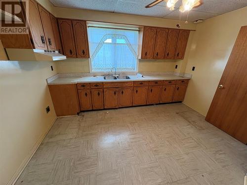 11 Commonwealth Drive, Botwood, NL 