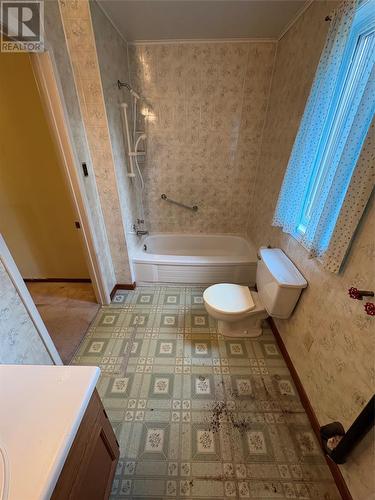 11 Commonwealth Drive, Botwood, NL 