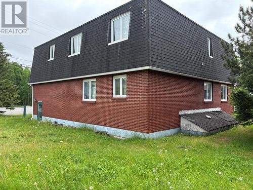 11 Commonwealth Drive, Botwood, NL 