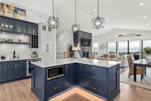 2784 Penfield Rd, Campbell River, BC 