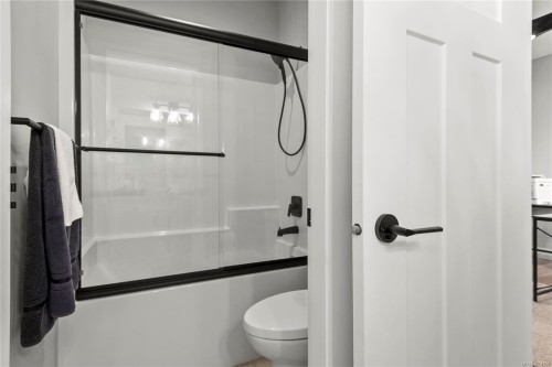 2784 Penfield Rd, Campbell River, BC 