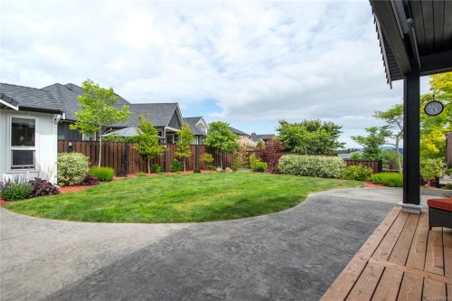 2784 Penfield Rd, Campbell River, BC 