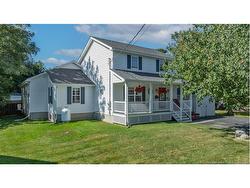 105 Montague ST  Saint Andrews, NB E5B 1H3