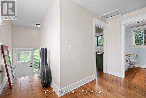 1031 Line 8 Road, Niagara-On-The-Lake (St. Davids), ON - Indoor Photo Showing Other Room