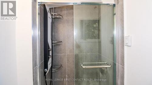 18 Kennedy Drive, Kawartha Lakes, ON - Indoor Photo Showing Bathroom