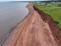 22 Pebble Beach Avenue  Nail Pond, PE C0B 2B0