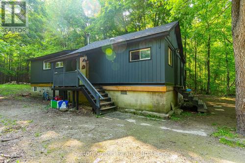 442 BERFORD LAKE ROAD  South Bruce Peninsula, ON N0H 2T0