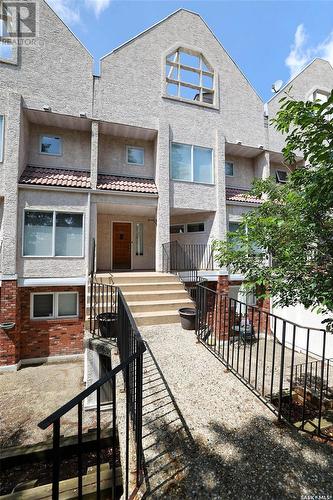 25 2338 Assiniboine AVENUE E  Regina, SK S4V 2G2