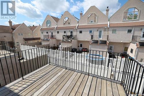 25 2338 Assiniboine Avenue E, Regina, SK - Outdoor With Deck Patio Veranda