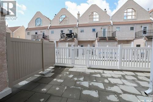 25 2338 Assiniboine Avenue E, Regina, SK - Outdoor With Deck Patio Veranda