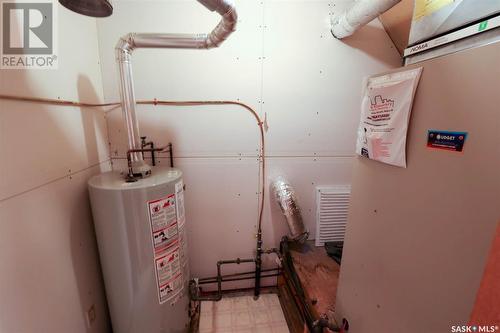 25 2338 Assiniboine Avenue E, Regina, SK - Indoor Photo Showing Basement