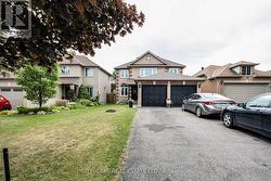 1113 GOSSAMER DRIVE  Pickering, ON L1X 2T7