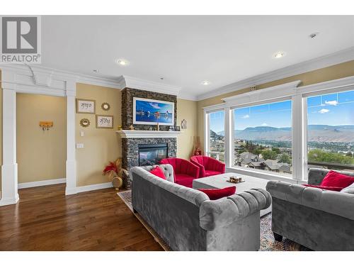 842 Guerin Creek Way, Kamloops, BC - Indoor Photo Showing Living Room With Fireplace