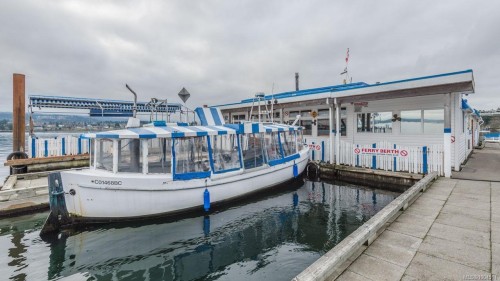 8 Pirates Lane, Protection Island, BC 