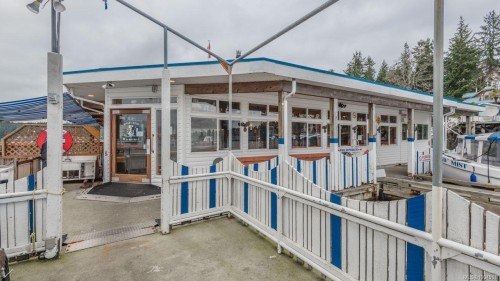 8 Pirates Lane, Protection Island, BC 