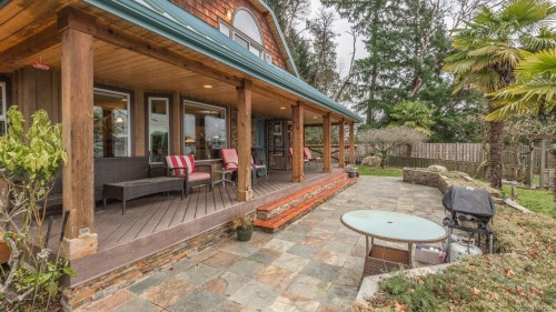 8 Pirates Lane, Protection Island, BC 