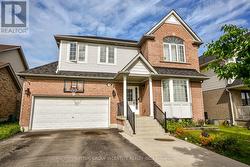 52 ELMBROOK DRIVE  Barrie, ON L4N 0Z1