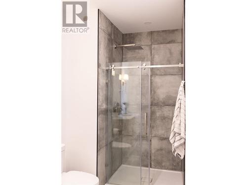 2690 Placer Place, Grand Forks, BC - Indoor Photo Showing Bathroom