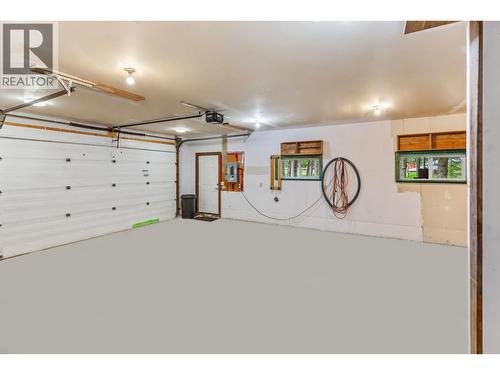 3416 Hayman Crescent, Quesnel, BC - Indoor Photo Showing Garage