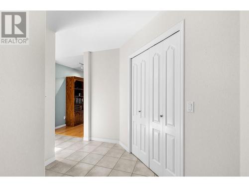 Foyer - 3788 Bird Place Unit# 111, Kelowna, BC - Indoor Photo Showing Other Room