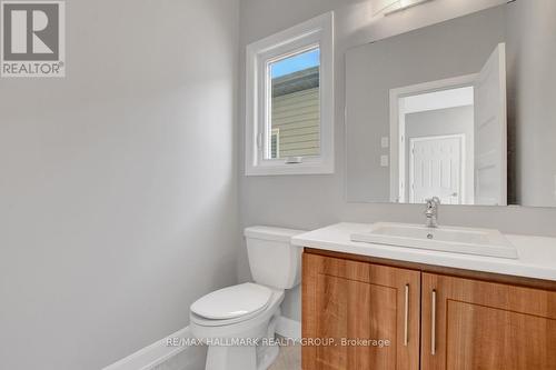 609 Misty Street, Russell, ON - Indoor Photo Showing Bathroom
