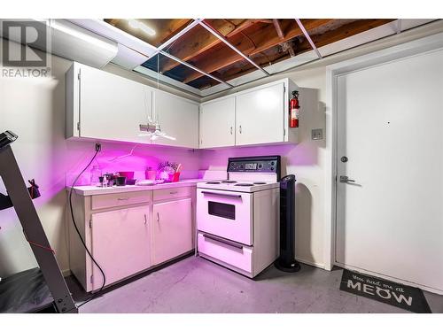 520 Singh Street, Kamloops, BC - Indoor