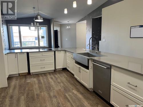 2431 Jameson Crescent, Regina, SK - Indoor Photo Showing Kitchen With Upgraded Kitchen
