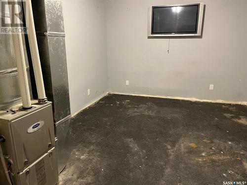 2431 Jameson Crescent, Regina, SK - Indoor