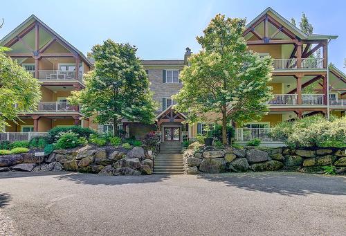 114-180 Rue du Cercle-des-Cantons  Bromont, QC J2L 3N2