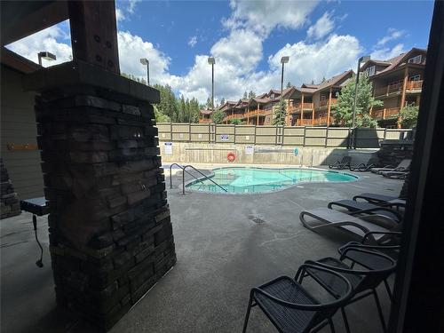 413-400 Stemwinder Drive, Kimberley, BC - Outdoor With In Ground Pool