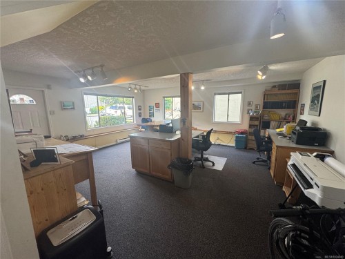 1030 North Park St, Victoria, BC 