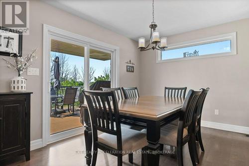 79 Hartwood Crescent, Greater Napanee (Greater Napanee), ON - Indoor Photo Showing Dining Room