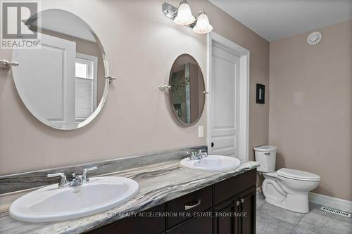 79 Hartwood Crescent, Greater Napanee (Greater Napanee), ON - Indoor Photo Showing Bathroom