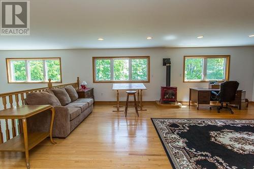 21 Lighthouse Point Dr, Thessalon, ON - Indoor Photo Showing Living Room