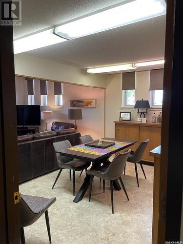 433 3Rd Street E, Shaunavon, SK - Indoor