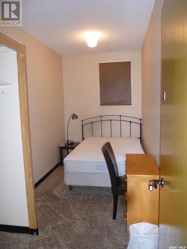 433 3Rd Street E, Shaunavon, SK - Indoor