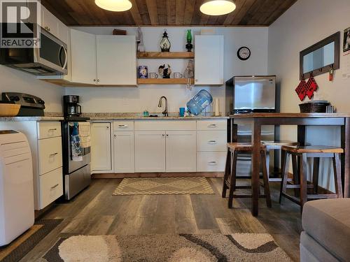 8687 Gala Bay Road, Fraser Lake, BC - Indoor Photo Showing Other Room