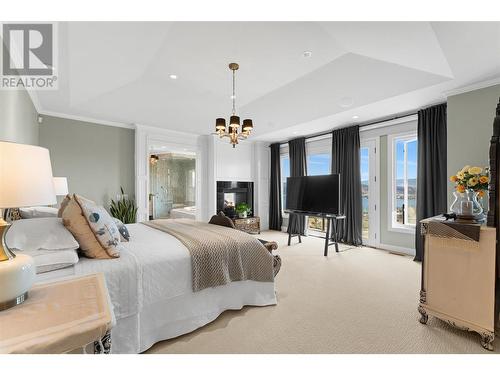 1825 Scott Crescent, West Kelowna, BC - Indoor Photo Showing Bedroom
