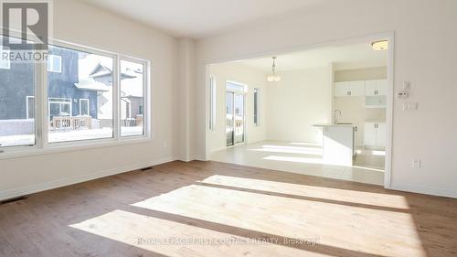 3778 Sunbank Crescent, Severn, ON - Indoor Photo Showing Other Room