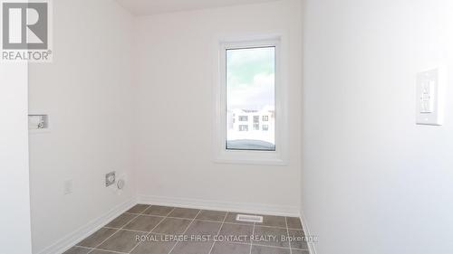 3778 Sunbank Crescent, Severn, ON - Indoor Photo Showing Other Room