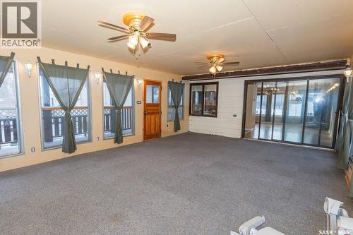 330 Alberta Avenue, Kerrobert, SK - Indoor Photo Showing Other Room