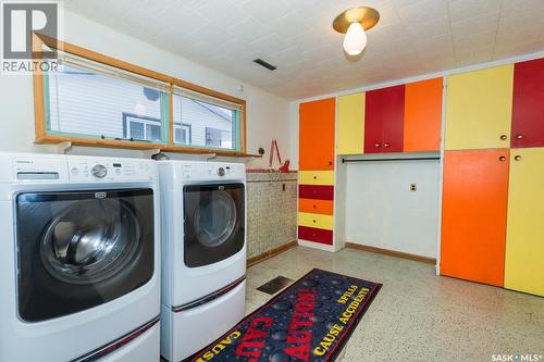 330 Alberta Avenue, Kerrobert, SK - Indoor Photo Showing Laundry Room