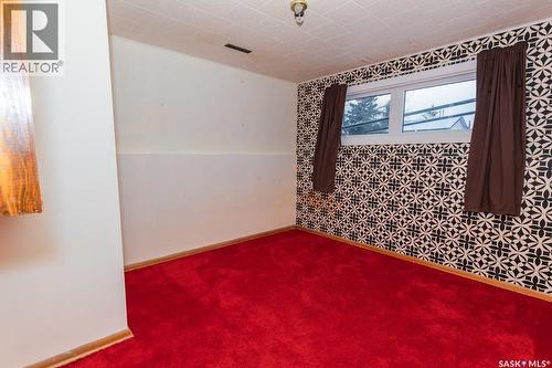 330 Alberta Avenue, Kerrobert, SK - Indoor Photo Showing Other Room
