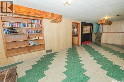 330 Alberta Avenue, Kerrobert, SK - Indoor