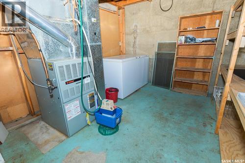 330 Alberta Avenue, Kerrobert, SK - Indoor Photo Showing Basement