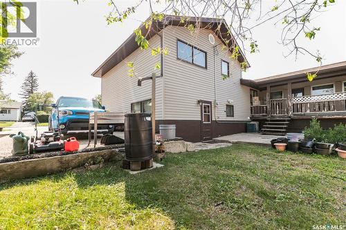 330 Alberta Avenue, Kerrobert, SK - Outdoor With Deck Patio Veranda With Exterior