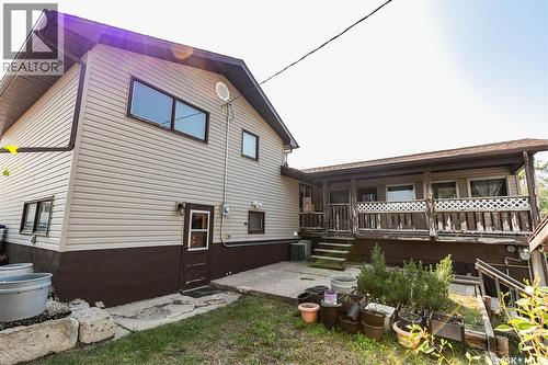 330 Alberta Avenue, Kerrobert, SK - Outdoor With Deck Patio Veranda With Exterior